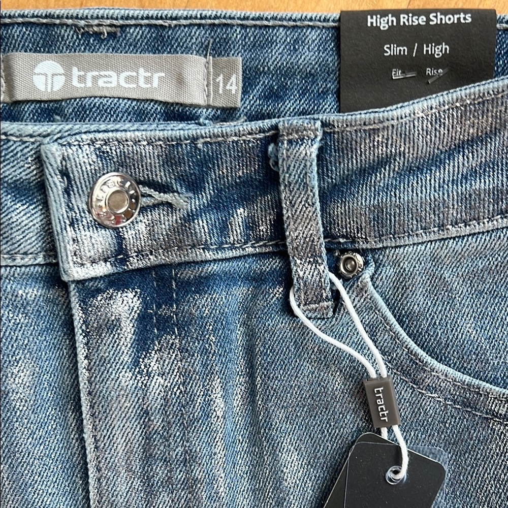 🩶14Jr High Rise Slim Fit Metallic Foil Fray Hem Denim Shorts by Tractr | Indigo - Picture 6 of 17